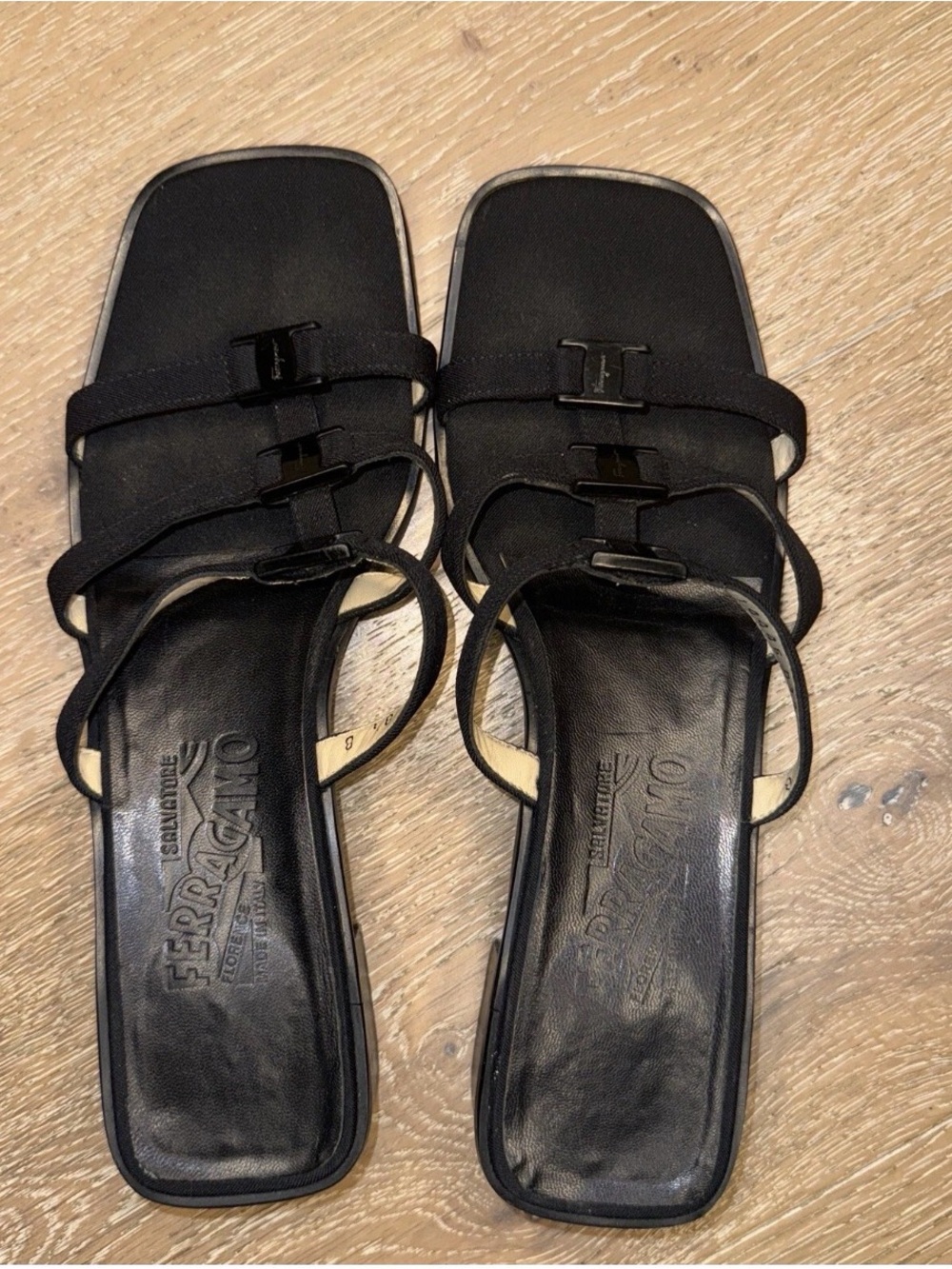 Salvatore Ferragamo Black 90s / Y2K style Sandals